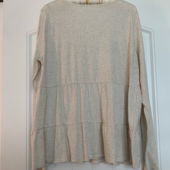 Peplum Speckled Long Sleeve - Picture 2 of 4